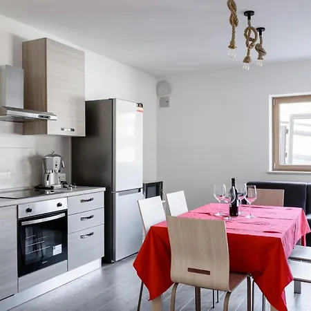 Francesca Apartmán